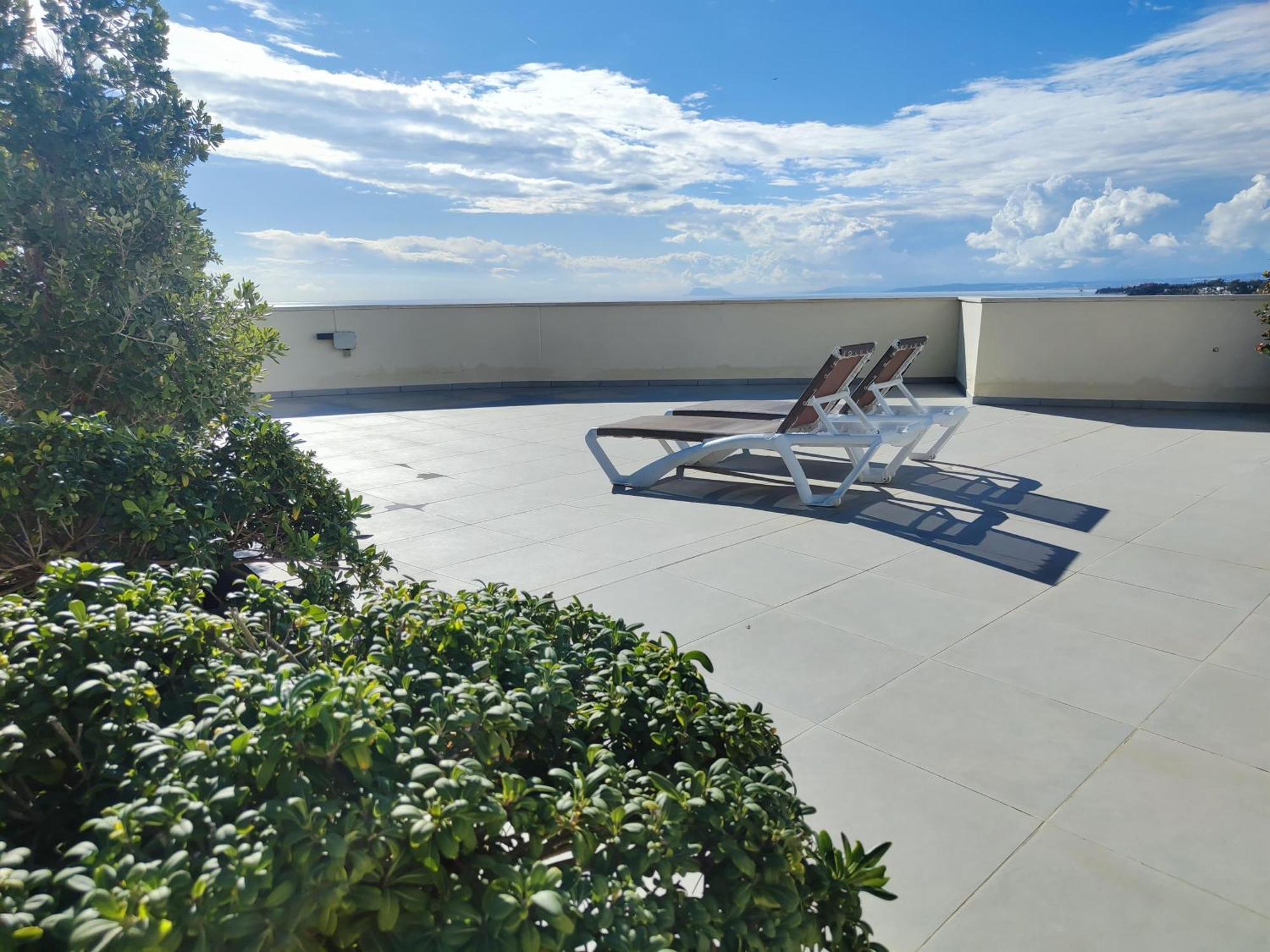 Appartement Luxury Duplex Infinity Pool Ehhouse à Estepona Extérieur photo
