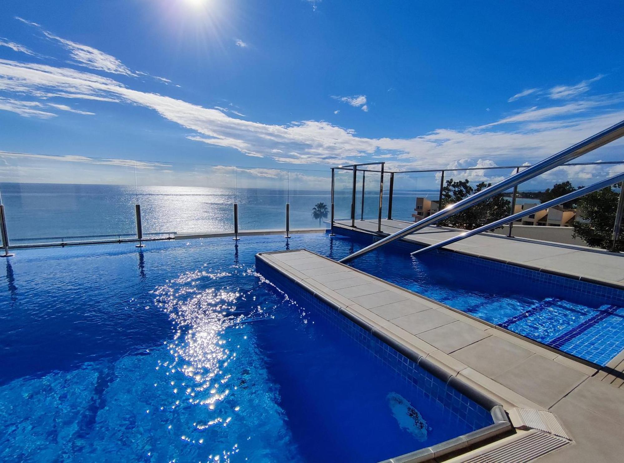 Appartement Luxury Duplex Infinity Pool Ehhouse à Estepona Extérieur photo